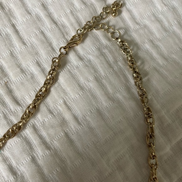 Pear green circle necklace - Picture 4 of 5